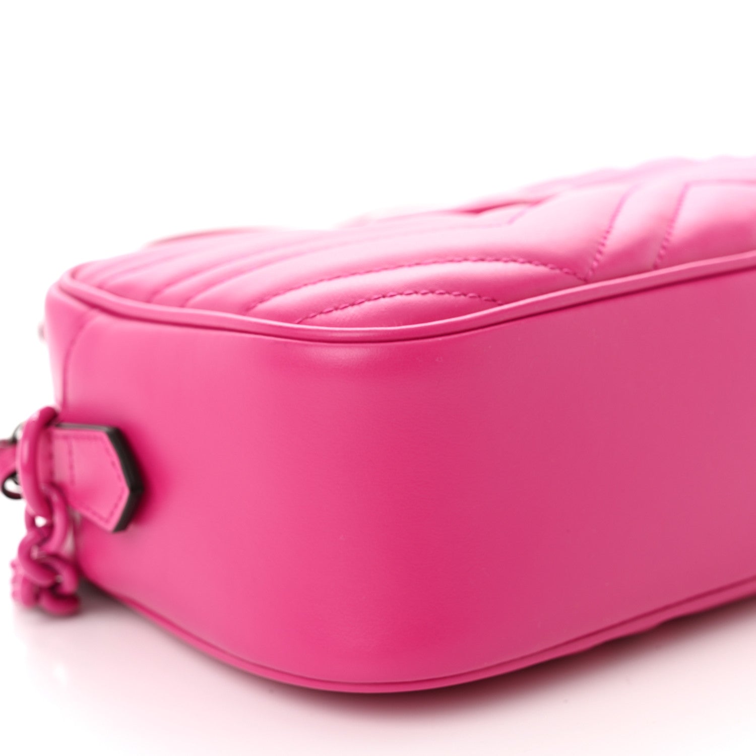 Gucci Calfskin Matelasse Monochrome Small GG Marmont Chain Shoulder Bag Classic Fuxia 9 of 11