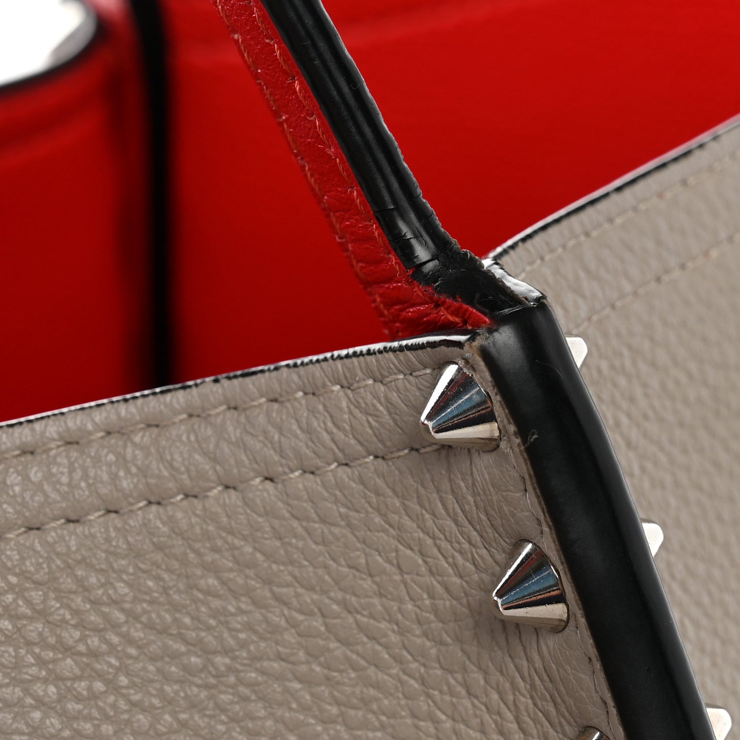Calfskin Spikes East West Cabata Tote Light Grey