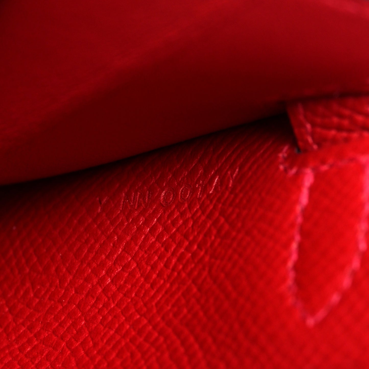 Epsom Kelly Wallet To Go Rouge Casaque