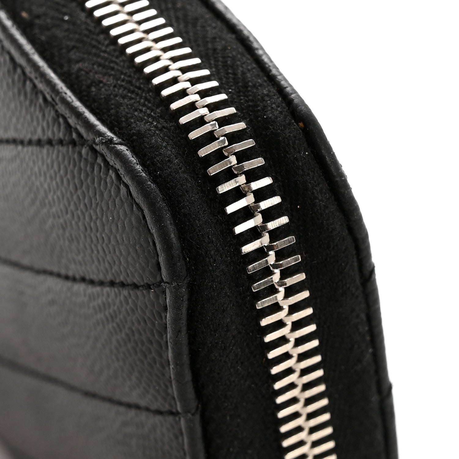 Saint Laurent Grain De Poudre Matelasse Chevron Monogram Zip Around Wallet Black 11 of 11