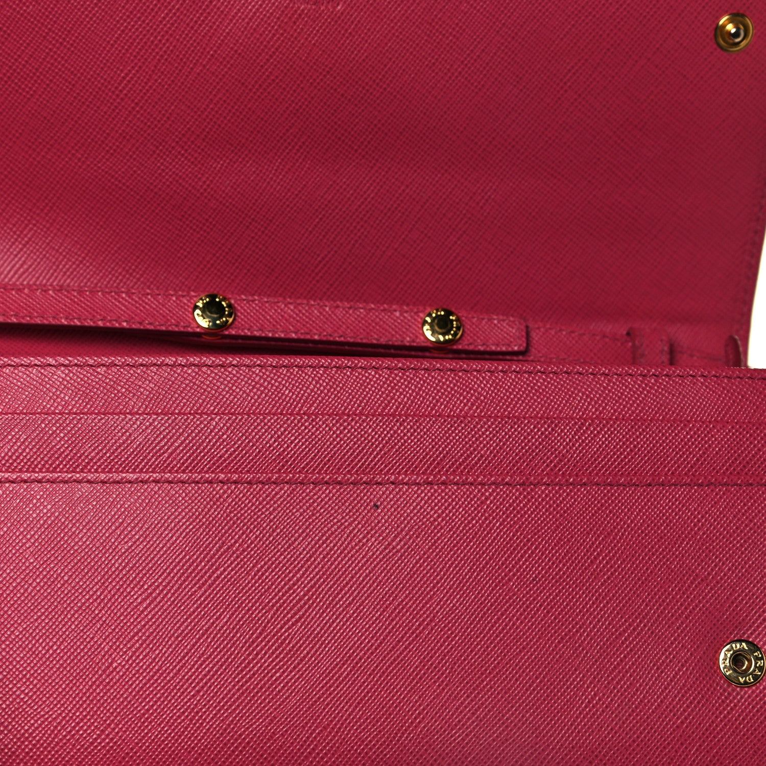 Prada Saffiano Metal Oro Chain Wallet Tamaris 11 of 11