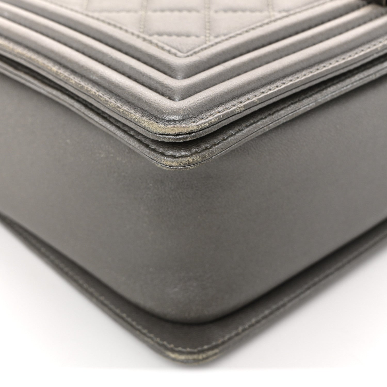 Chanel Metallic Lambskin Stingray Quilted Medium Boy Flap Silver 25 of 31