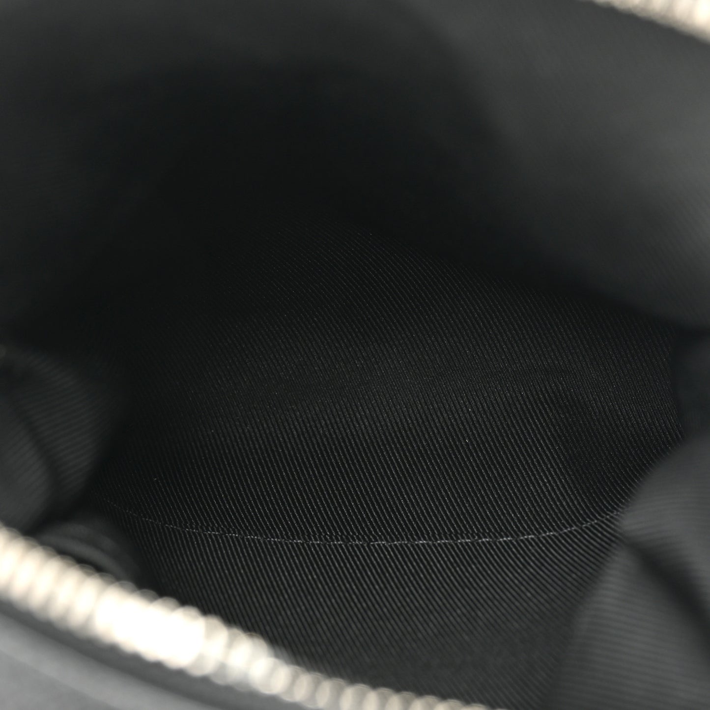 Taigarama Outdoor Slingbag Black