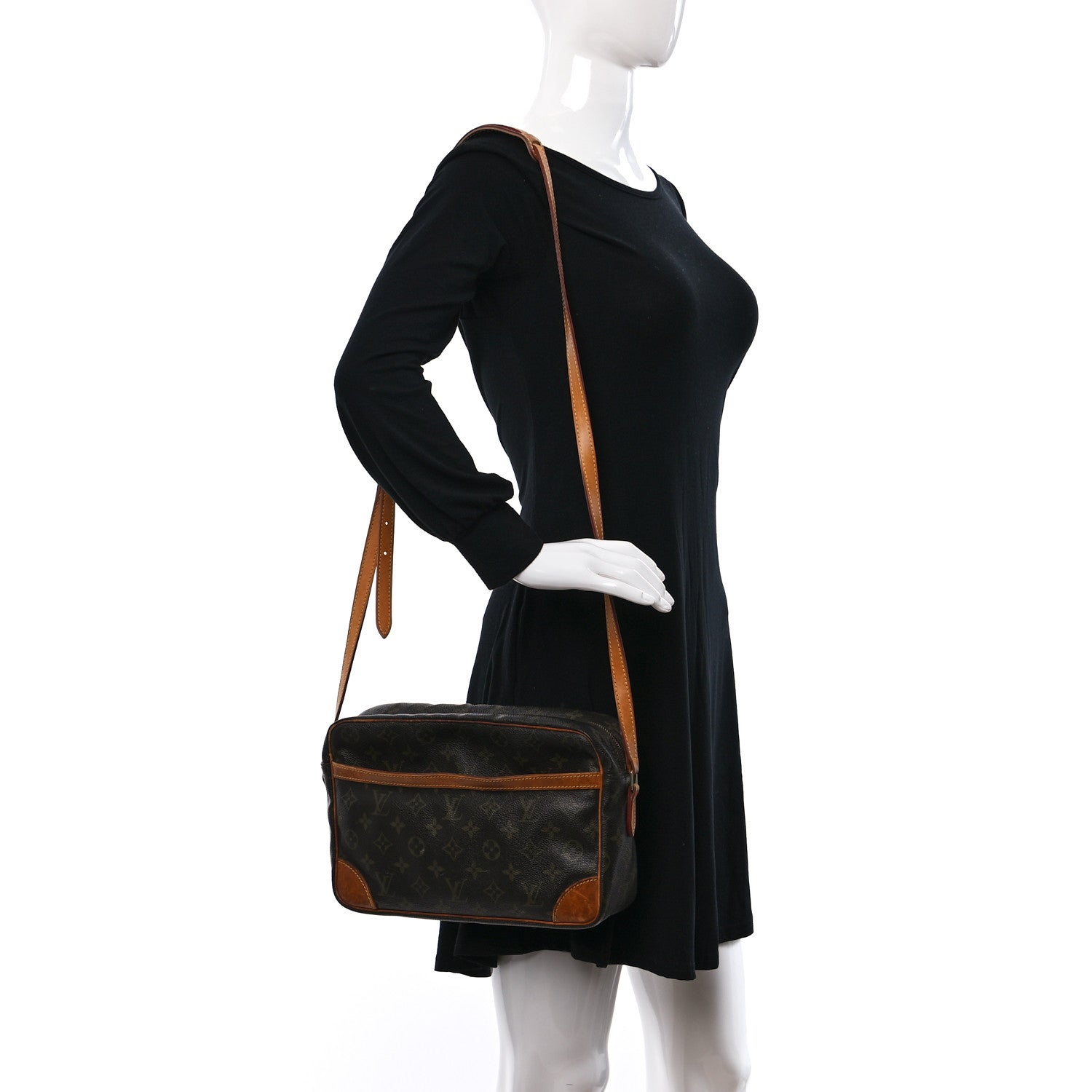 Louis Vuitton Monogram Trocadero 30 2 of 16