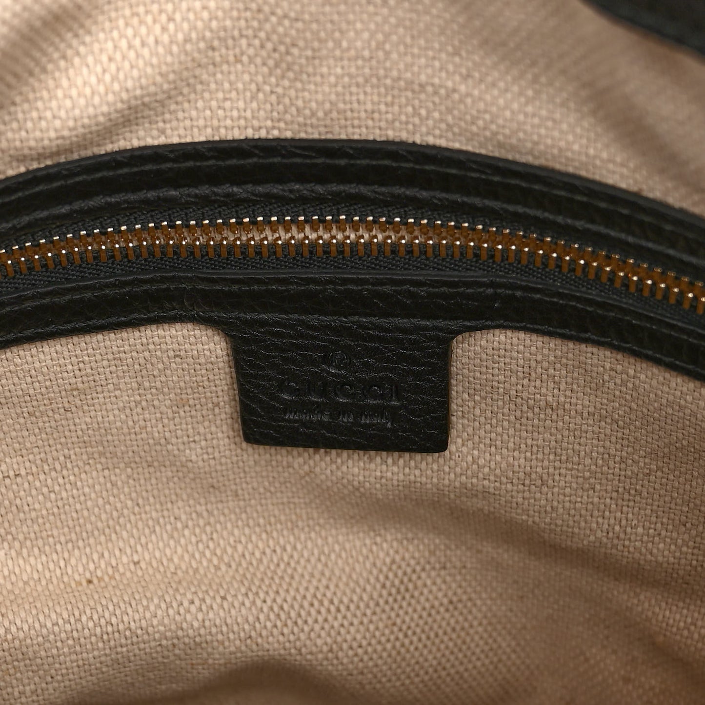 Pebbled Calfskin Large Soho Hobo Black