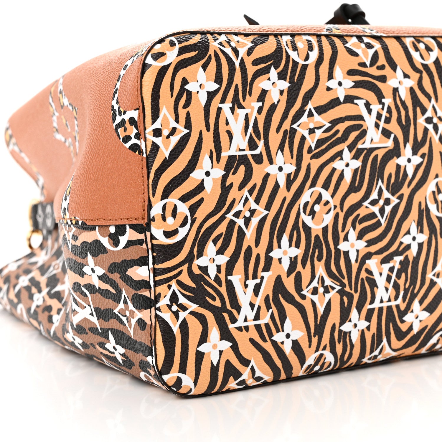 Louis Vuitton Monogram Giant Jungle NéoNoé Caramel 8 of 9