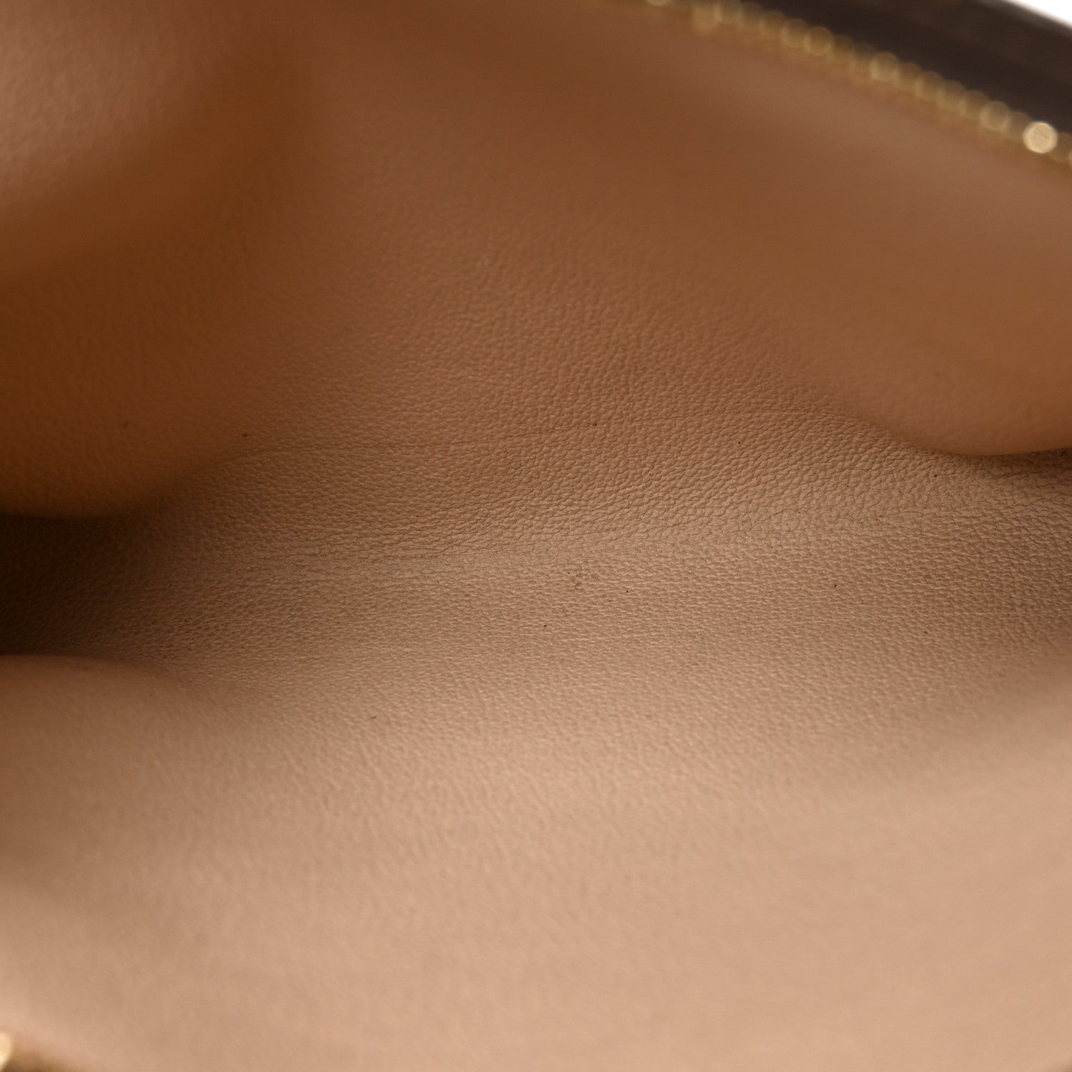 Louis Vuitton Monogram Toiletry Pouch 26 5 of 8