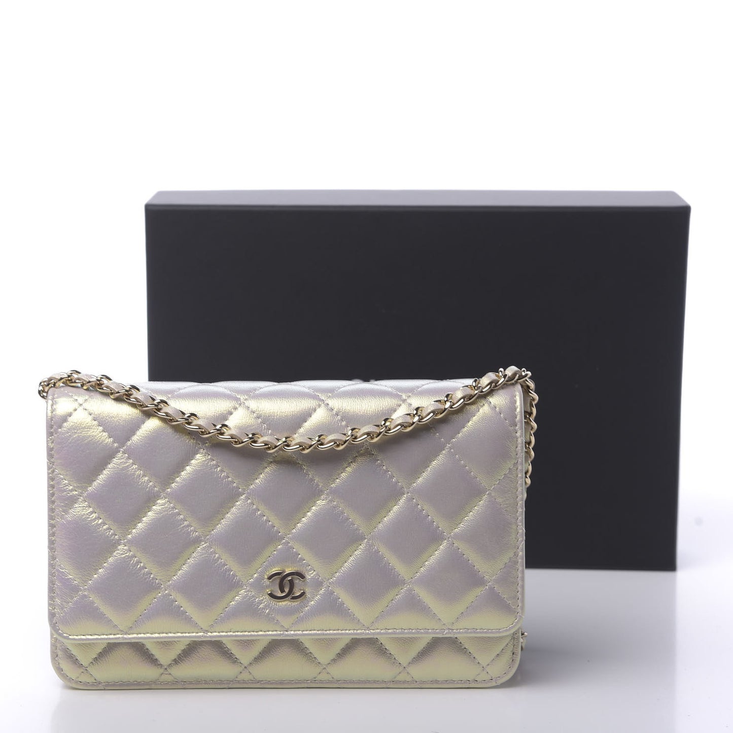Iridescent Lambskin Quilted Wallet On Chain WOC Ivory