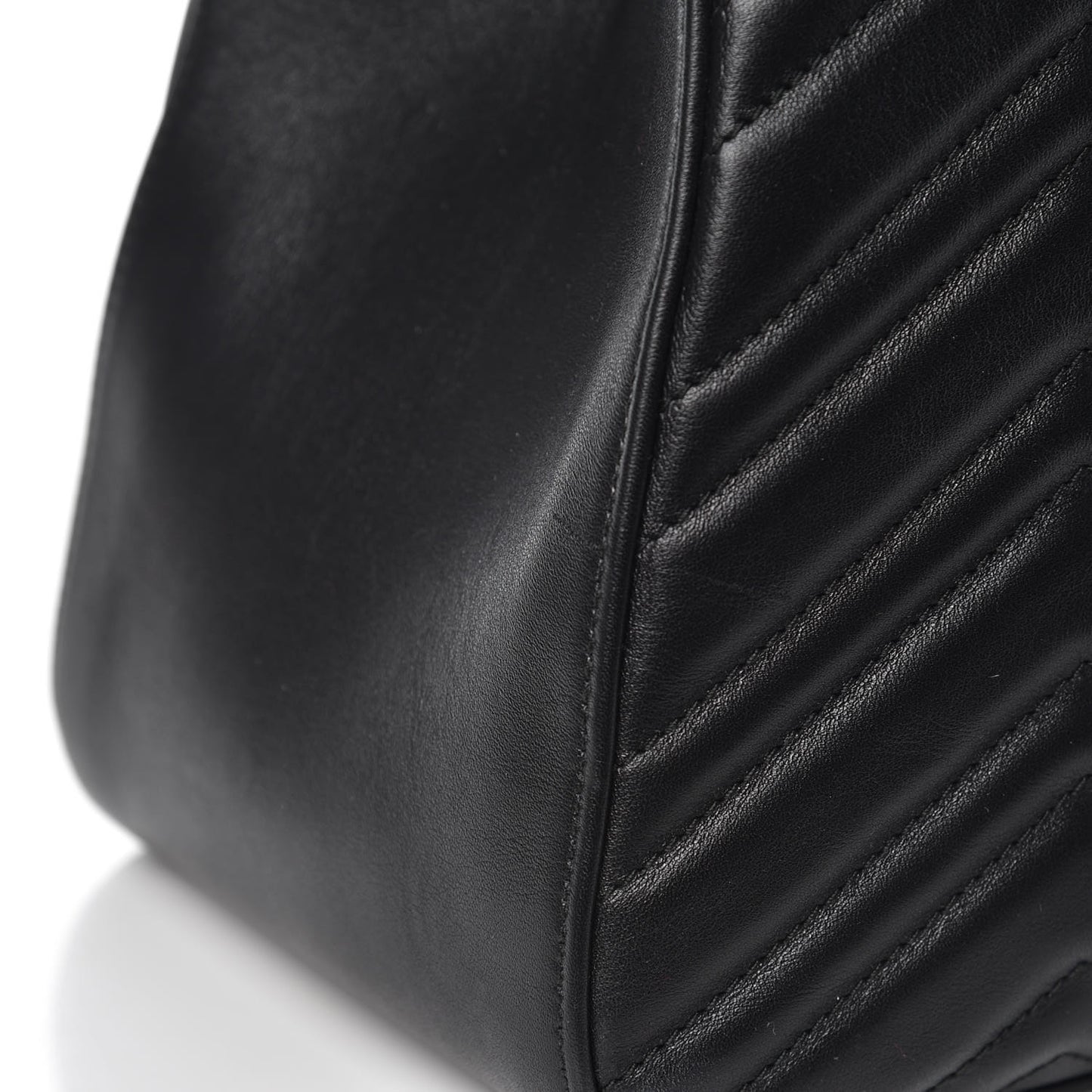 Calfskin Matelasse Medium GG Marmont Shoulder Tote Bag Black