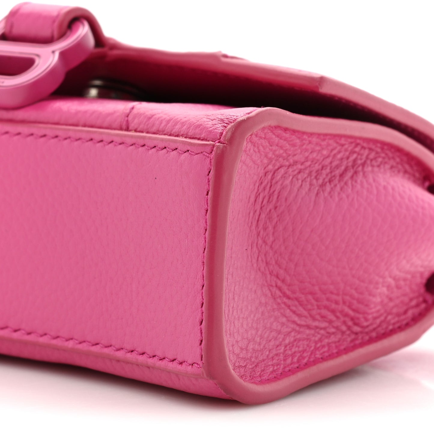 Grained Calfskin Tonal B Hourglass Top Handle Bag Mini Fuchsia