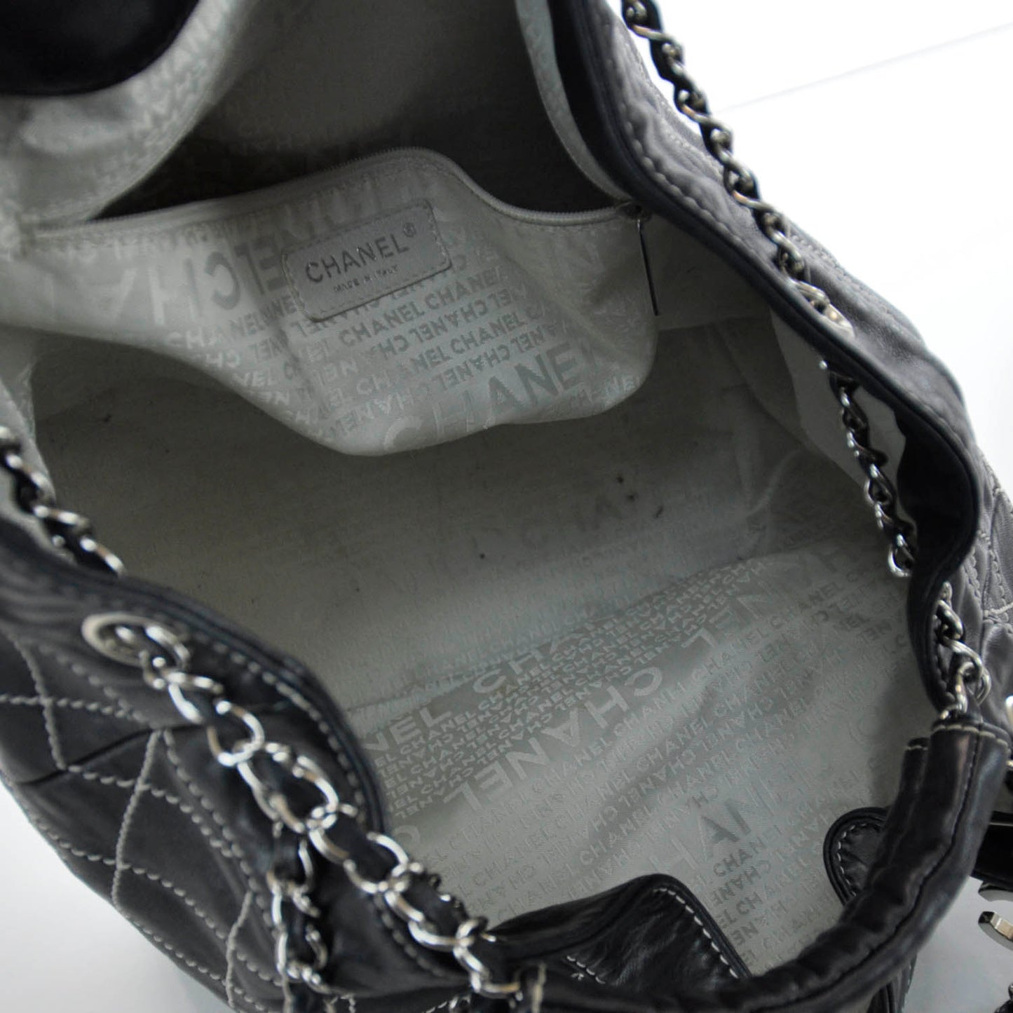 Leather Contrast Stitch Drawstring Tote Black