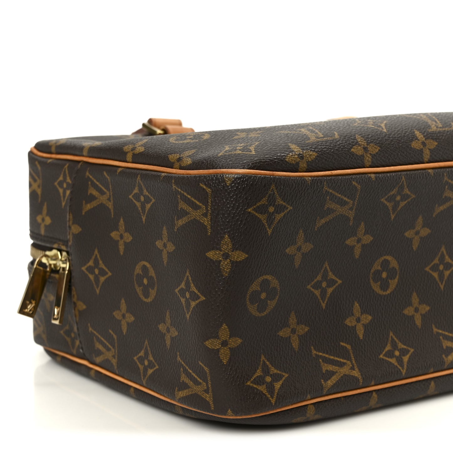 Monogram Cite GM