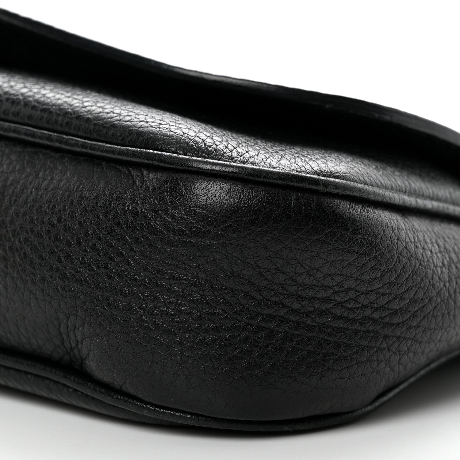 Gucci Pebbled Calfskin Medium Soho Flap Crossbody Black 10 of 15