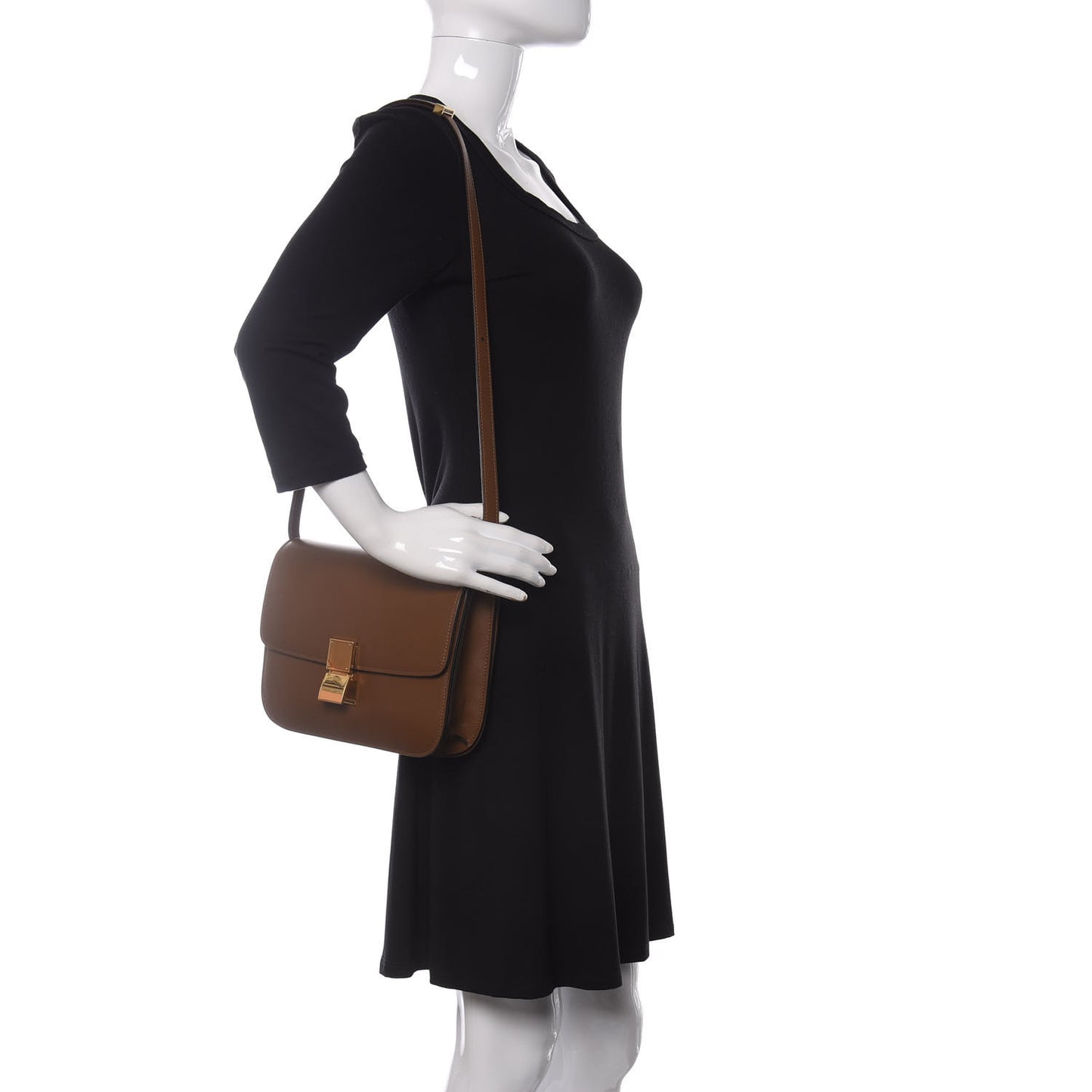 Box Calfskin Medium Classic Box Flap Bag Camel