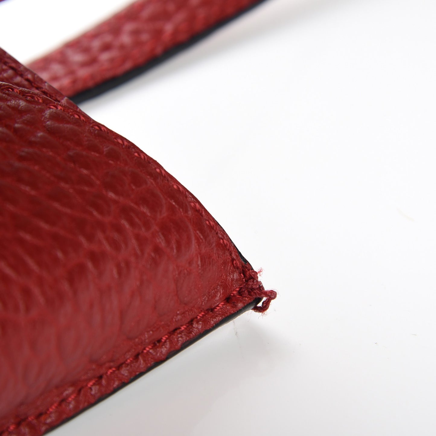 Heritage Grain Medium Woodbury Tote Military Red