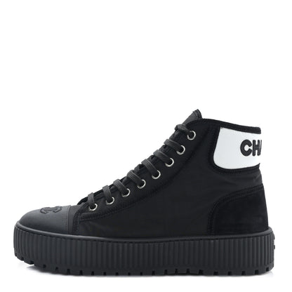 Chanel Fabric Suede Kidskin Grosgrain Lace Up Cap Toe Sneakers 38.5 Black White 1 of 8