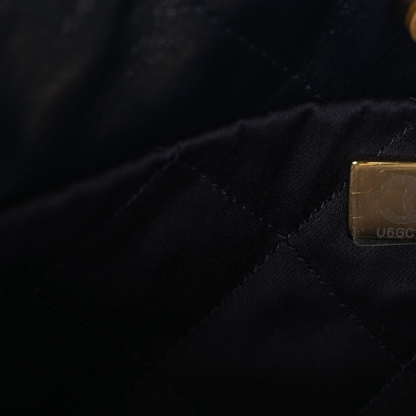 Shiny Calfskin Quilted Mini Chanel 22 Navy Blue