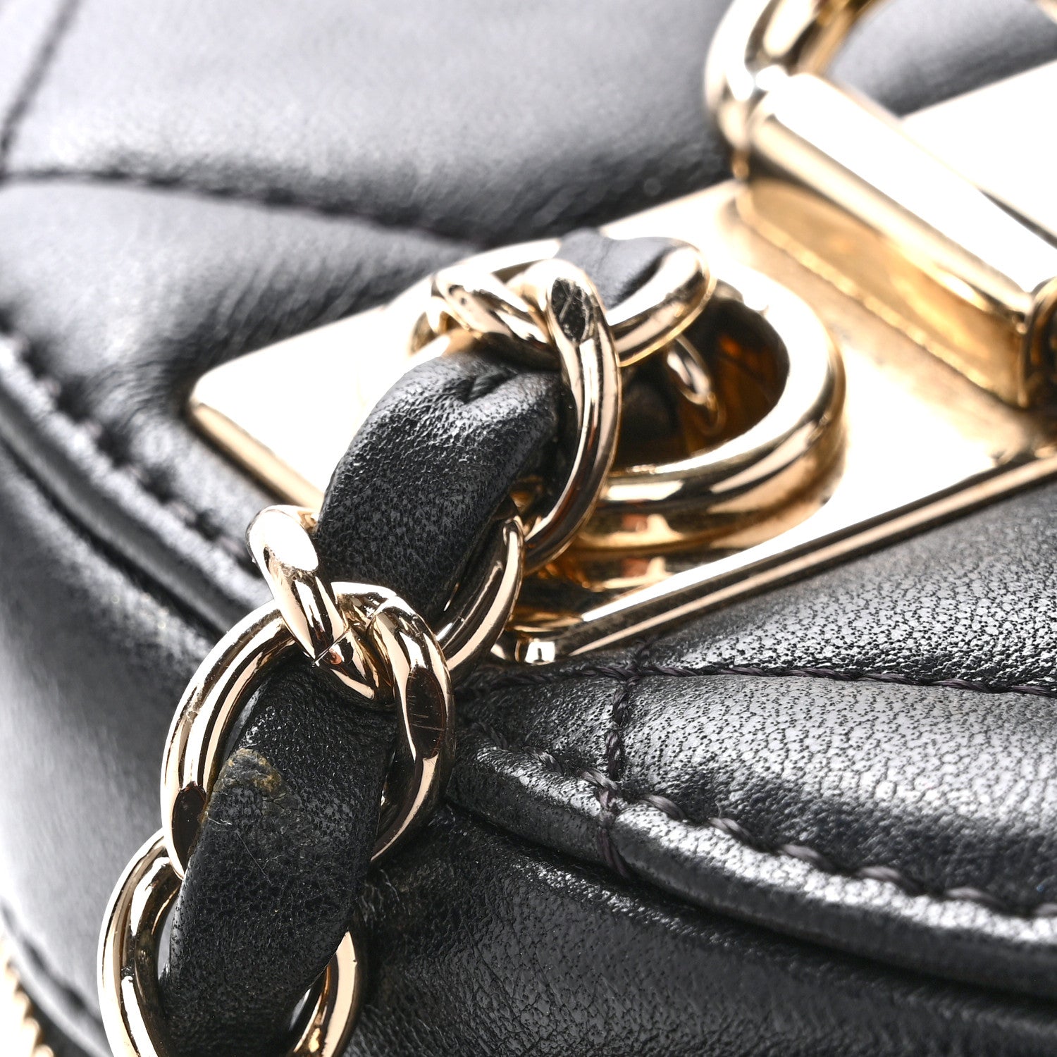 Chanel Lambskin Quilted Trendy Vanity Case Black 13 of 14