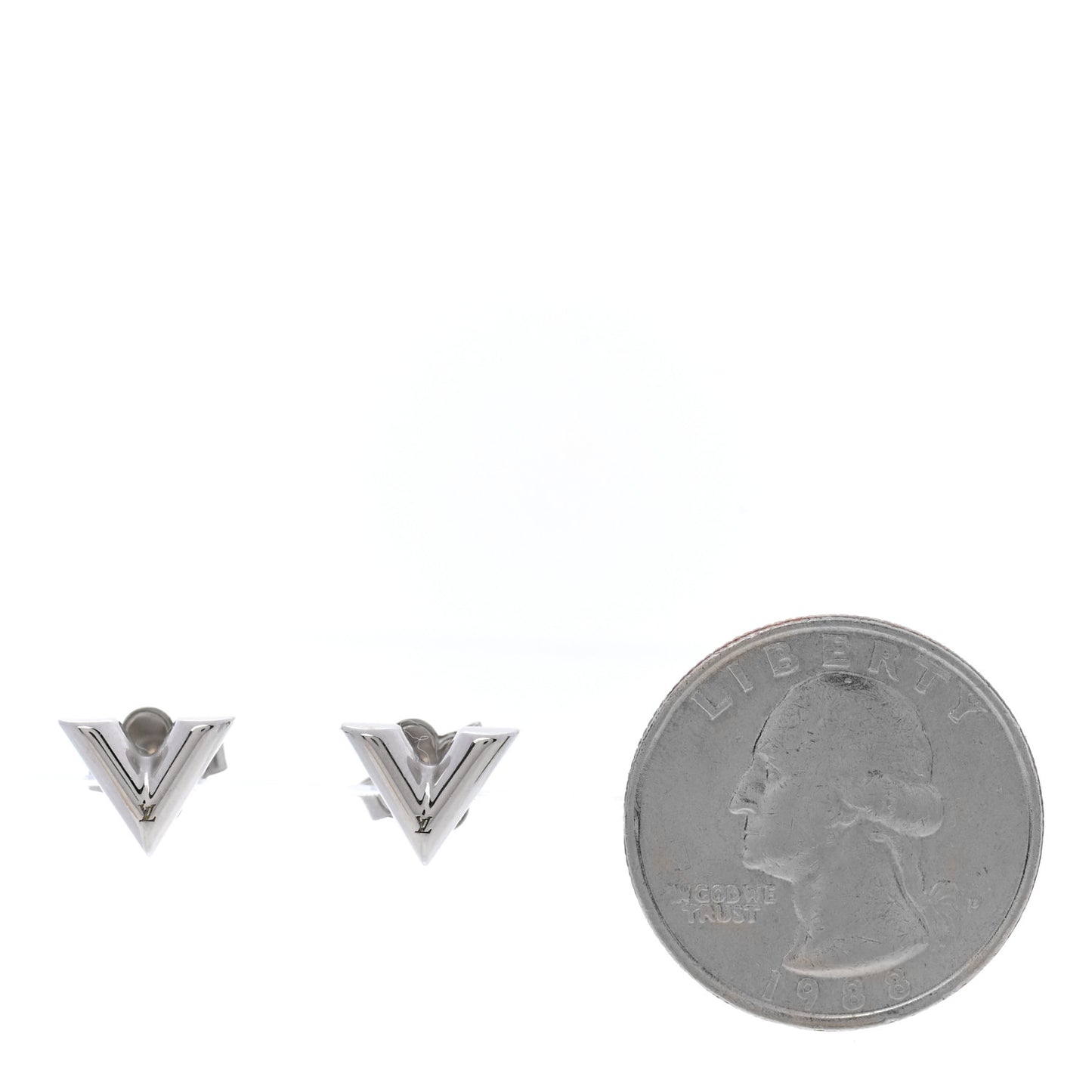 Essential V Stud Earrings Silver