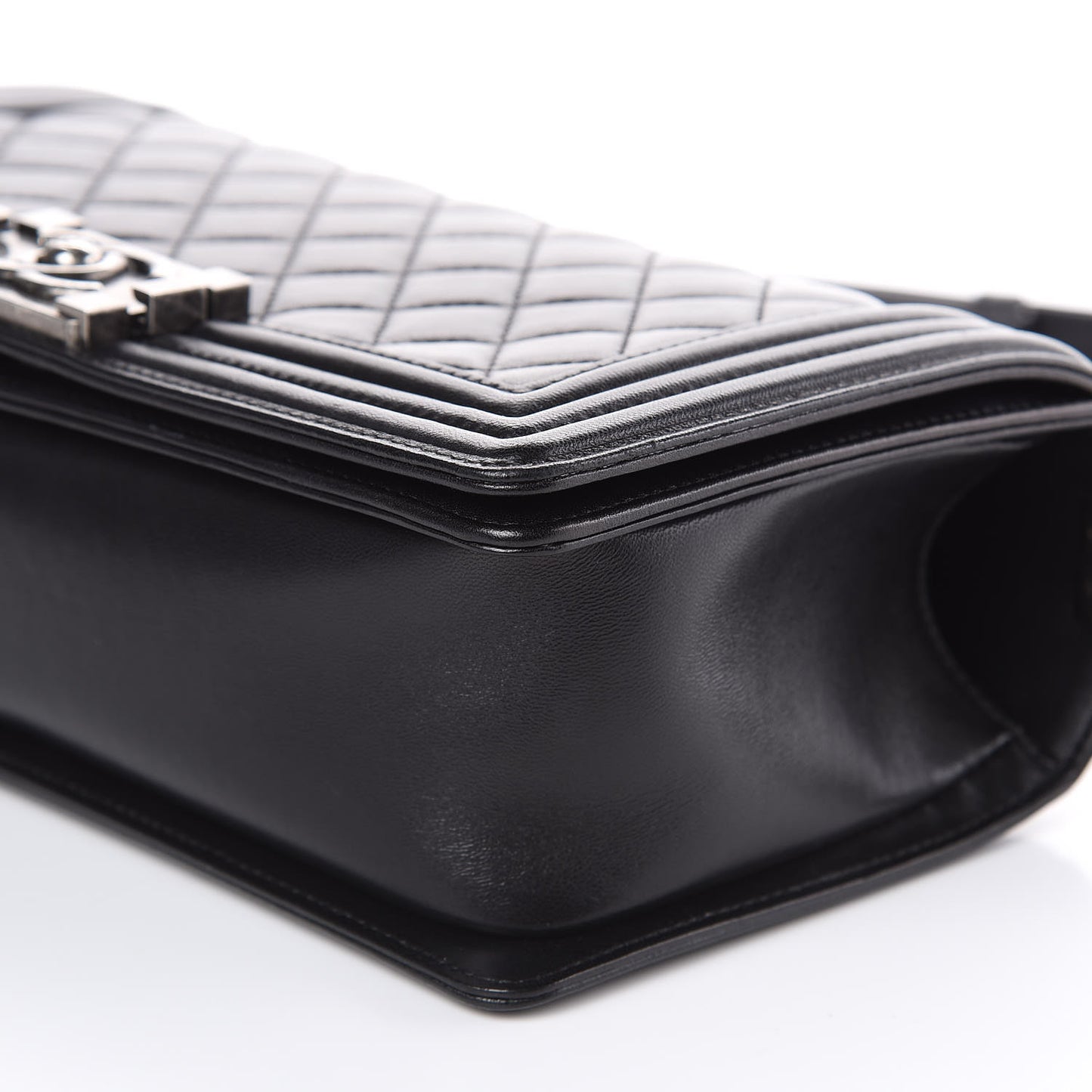 Lambskin Quilted Medium Boy Flap Black