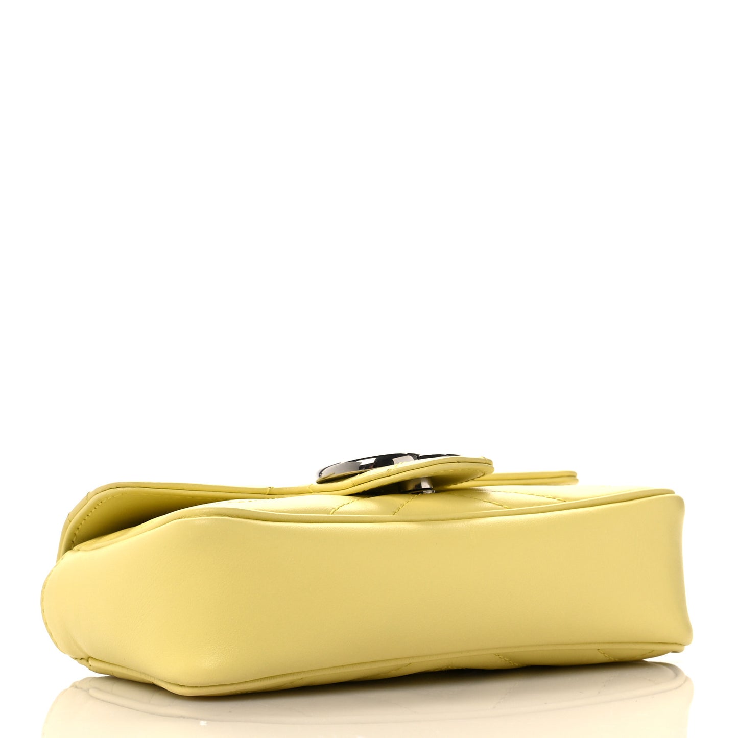 Calfskin Matelasse Super Mini GG Marmont Shoulder Bag Banana