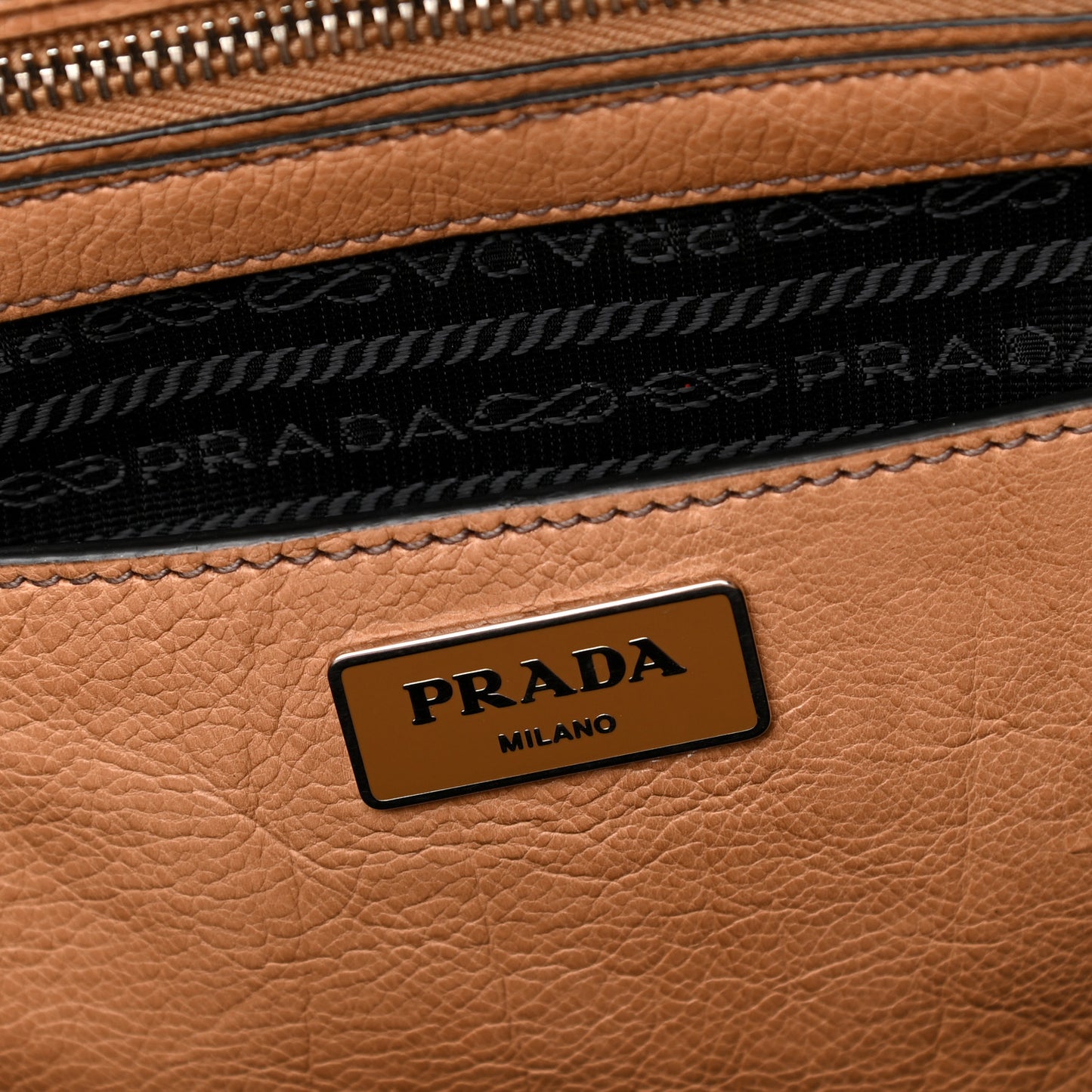 Vitello Daino Twin Pocket Tote Sabbia