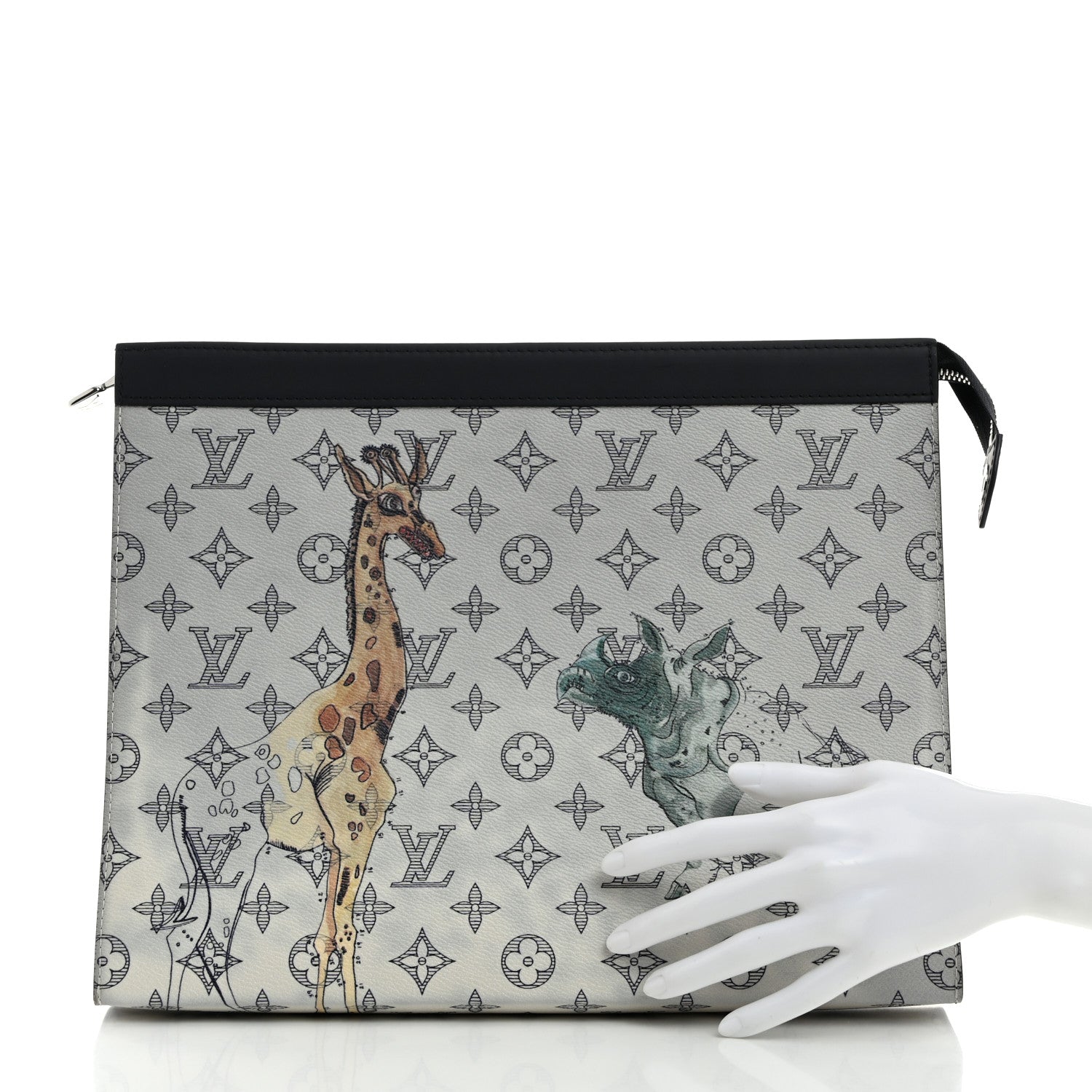 Louis Vuitton Savane Monogram Chapman Pochette Voyage GM Dune 2 of 7