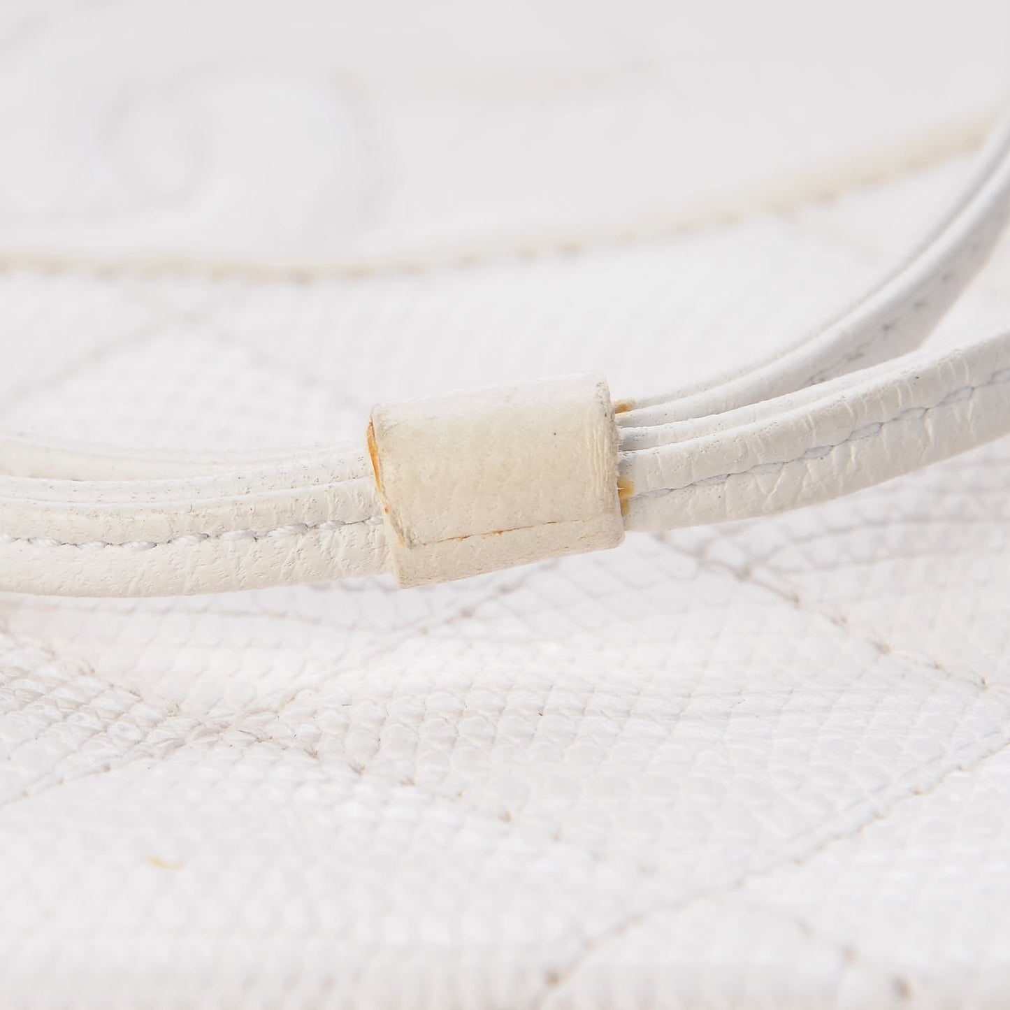 Lizard Quilted Camera Case White