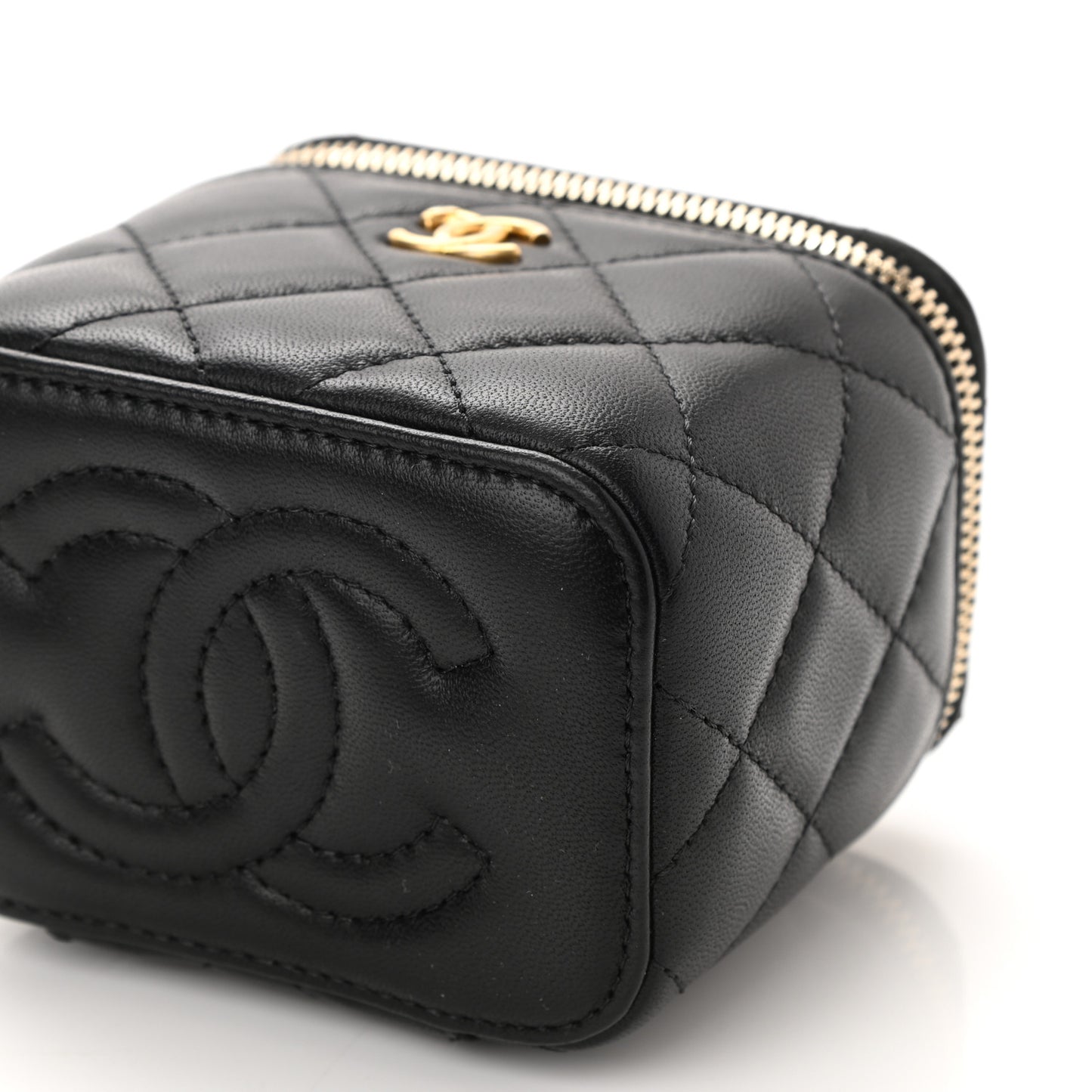 Lambskin Quilted Mini Pearl Crush Vanity Case With Chain Black