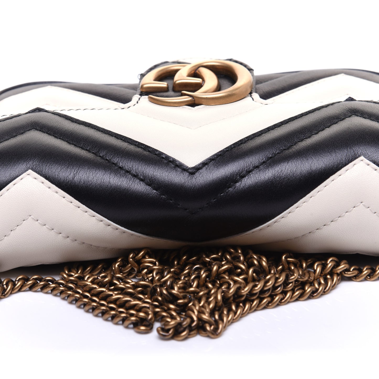 Calfskin Matelasse Super Mini GG Marmont Shoulder Bag Black White