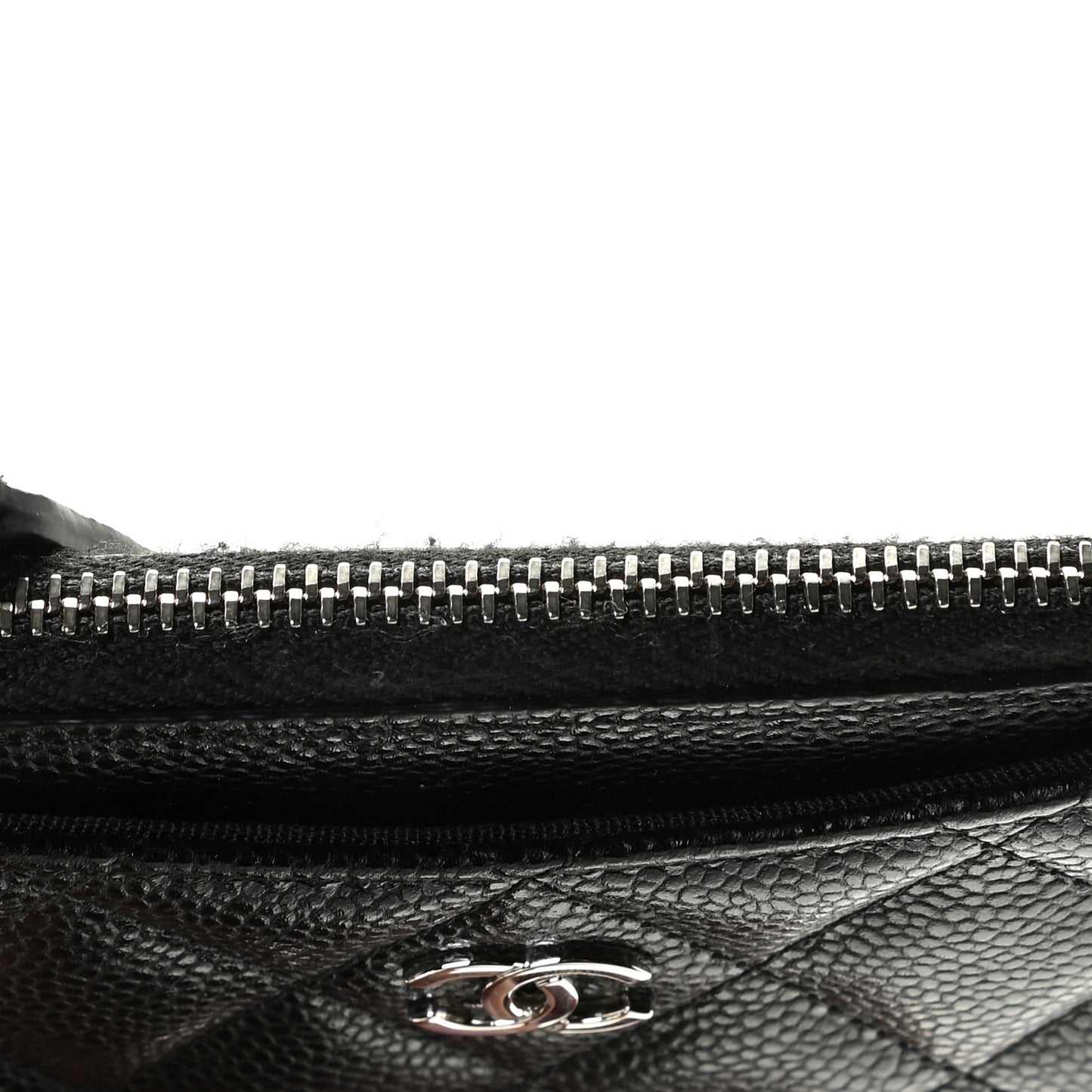 Caviar Quilted CC Zip Card Holder Black