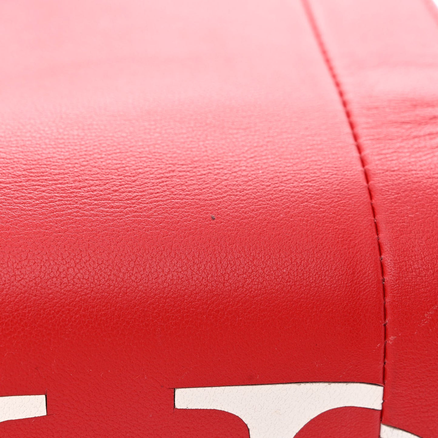 Calfskin VLogo Inlay Chain Pouch Rouge Pur White