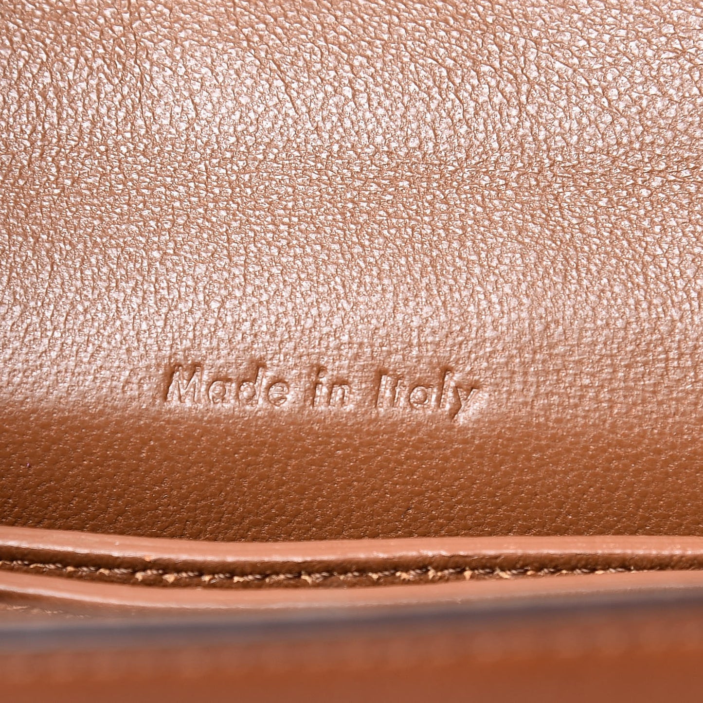 Supersoft Calfskin Medium Trotteur Caramel