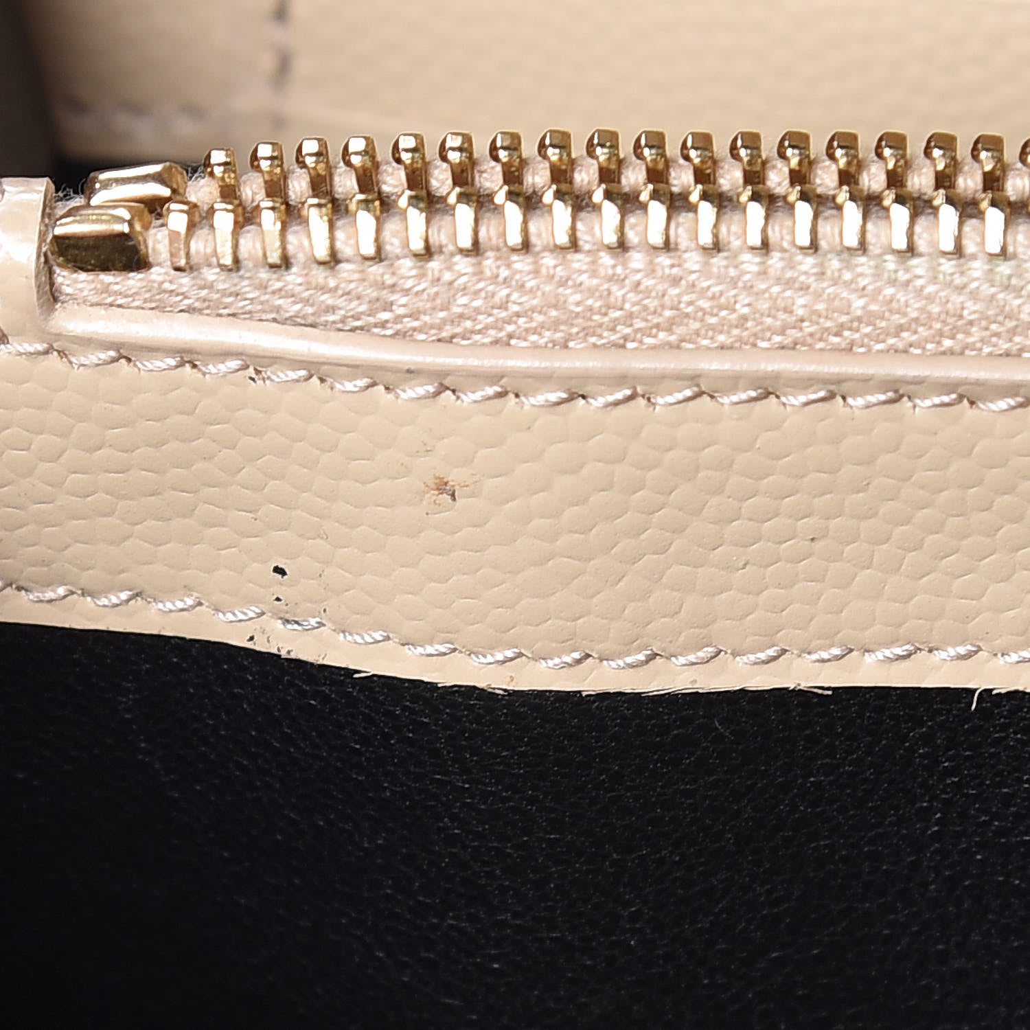 Saint Laurent Grain De Poudre Matelasse Chevron Monogram Chain Wallet Deep Beige 17 of 21