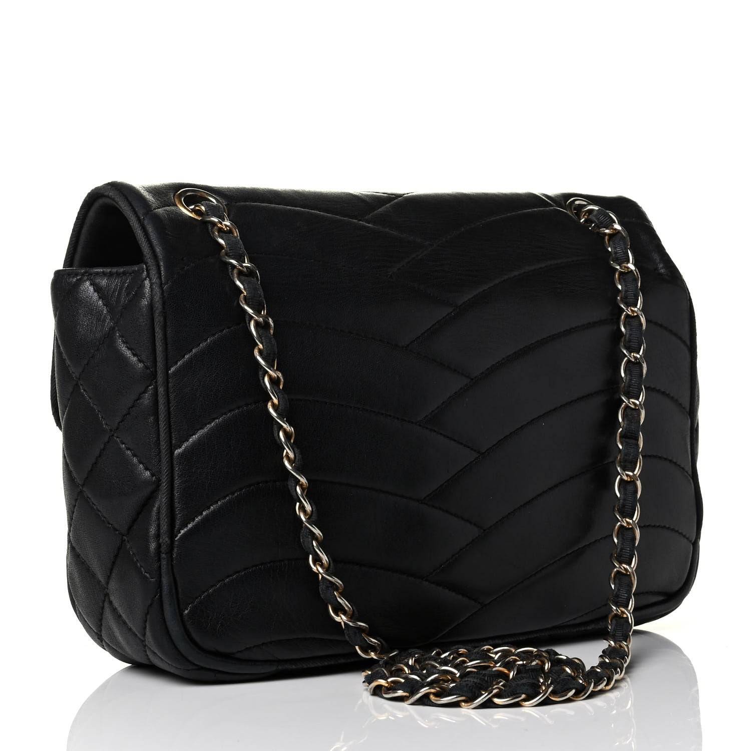 Chanel Lambskin Scallop Quilted Medium Pagoda Flap Black 2 of 9