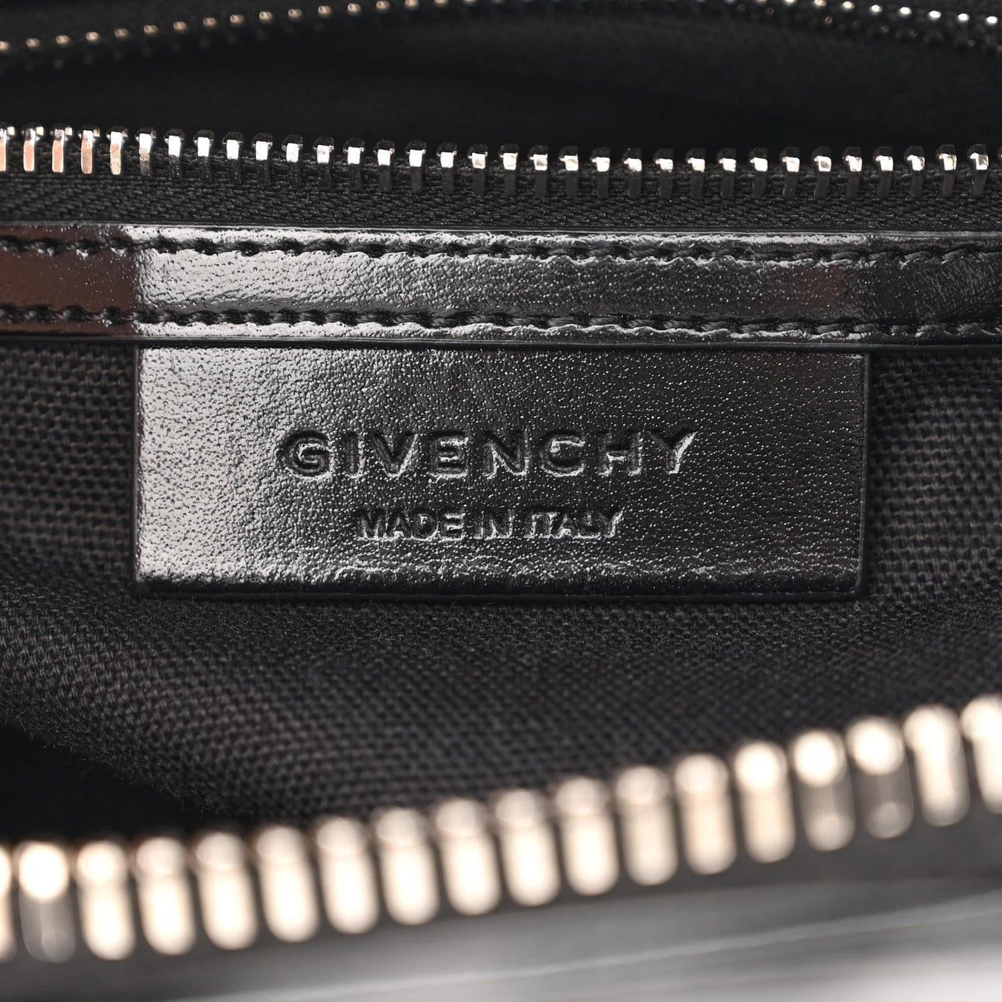 Shiny Lord Calfskin Mini Antigona Black