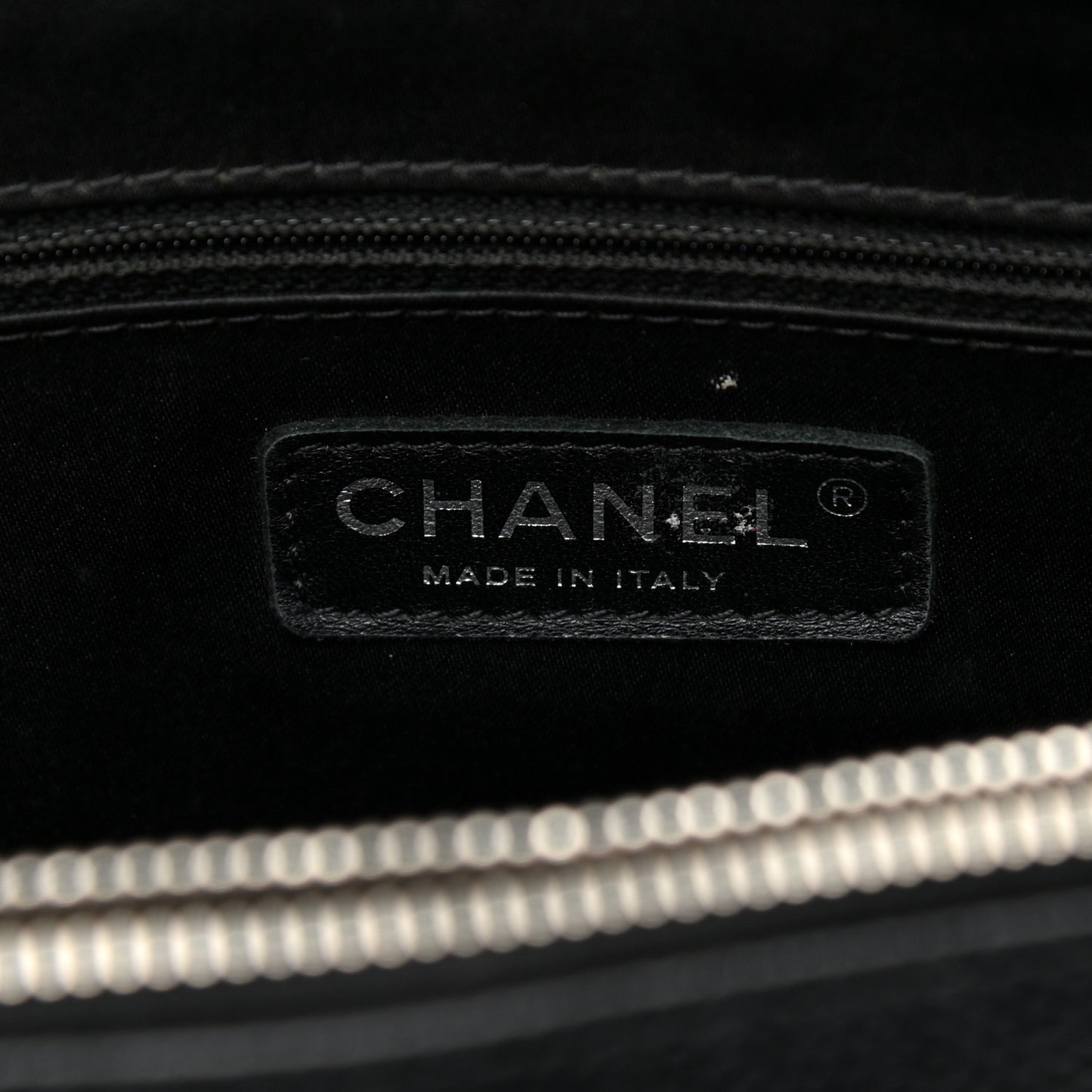 Caviar Quilted XL Grand Shopping Tote GST Black