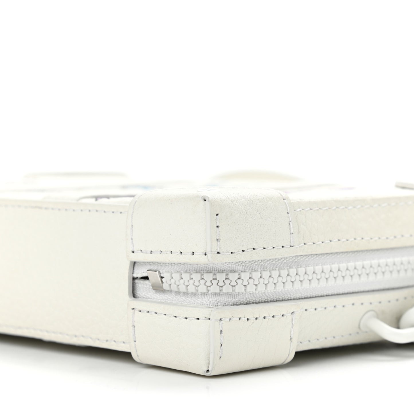 Taurillon Monogram LV Friends Soft Trunk Wallet White