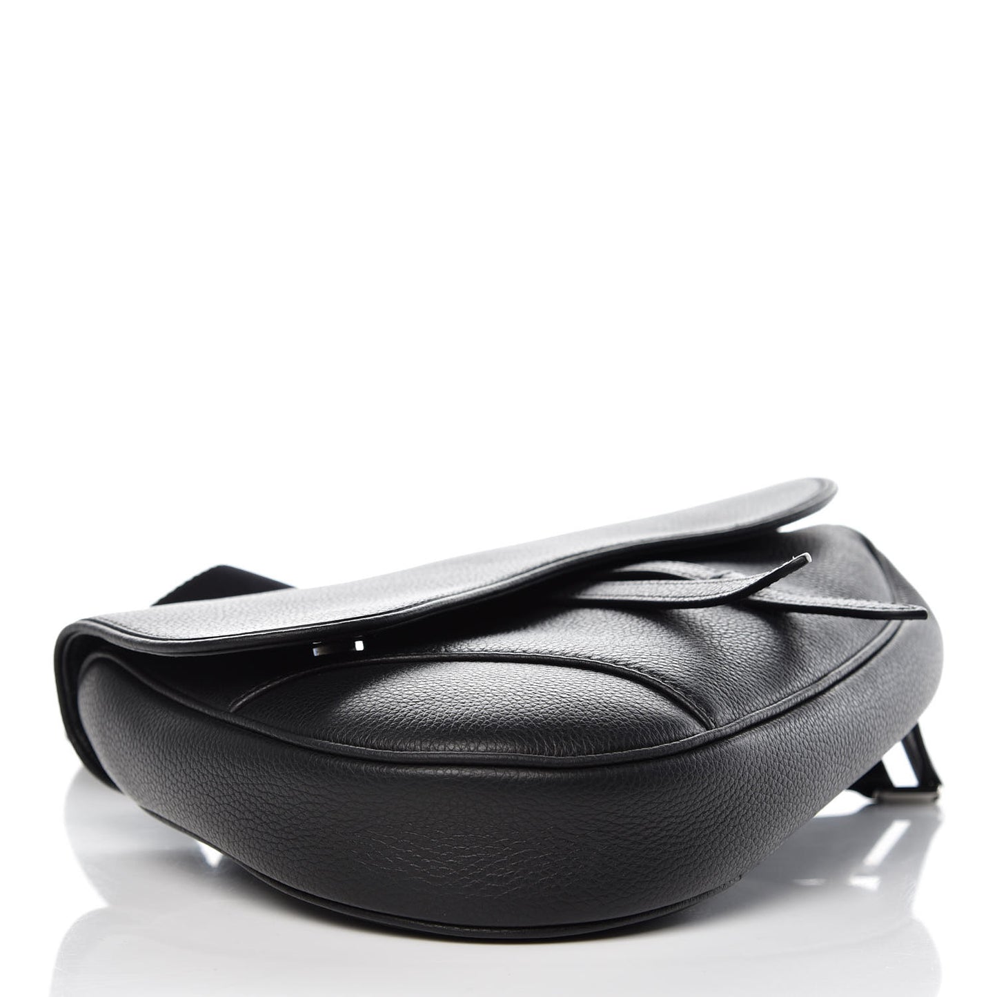 Grained Calfskin Mens Saddle Pouch Black