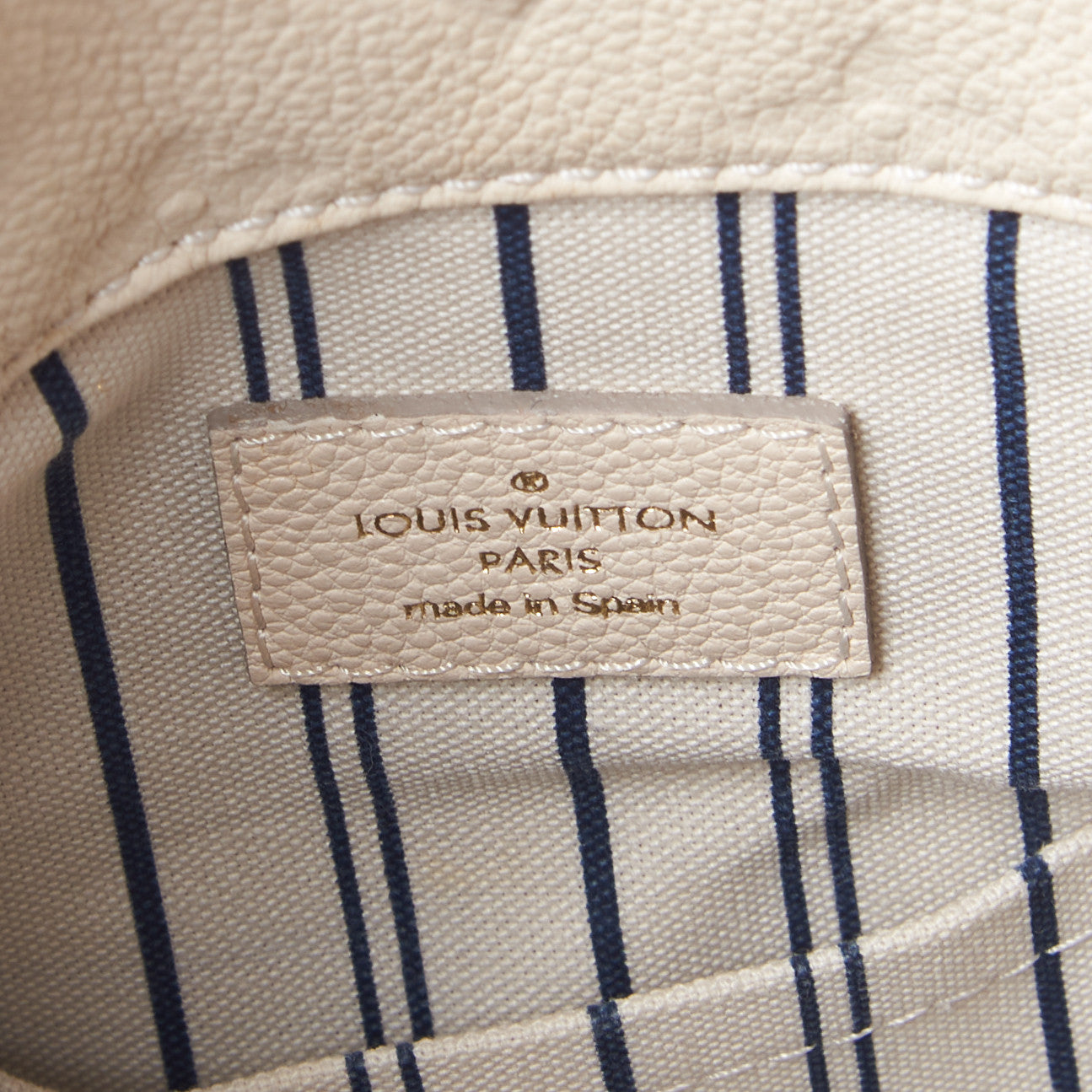 Louis Vuitton Empreinte Artsy MM Neige 8 of 8