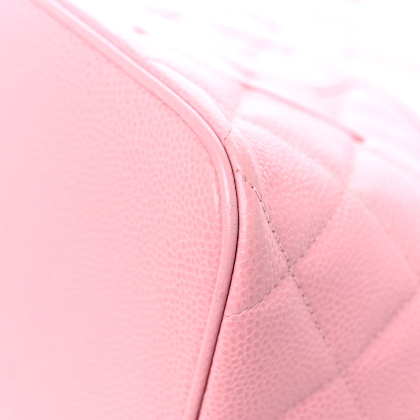 Caviar Quilted Medallion Tote Light Pink