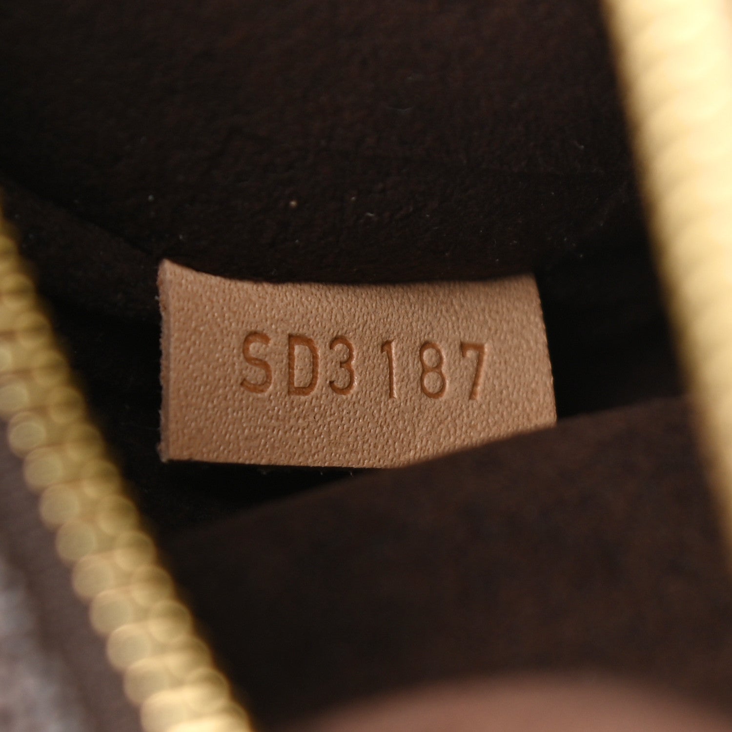Louis Vuitton Monogram Pochette Metis 7 of 10