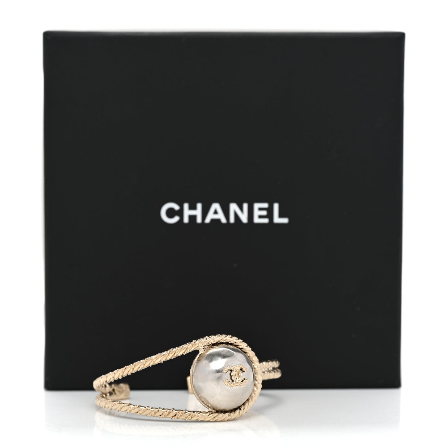 Pearl CC Rope Loop Cuff Bracelet Gold