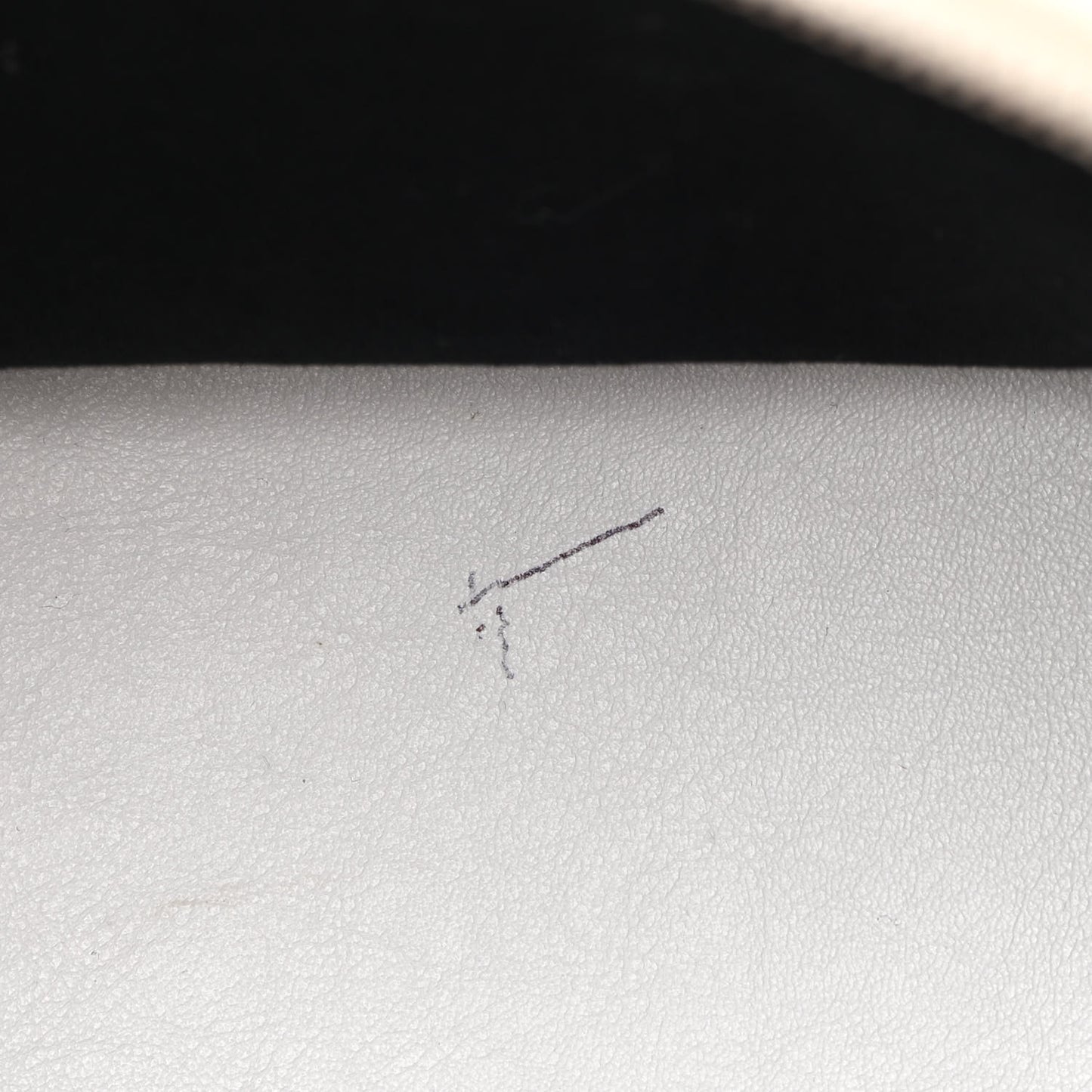 Smooth Calfskin 3D Logo S Ville Top Handle Bag White Screen Blue Black