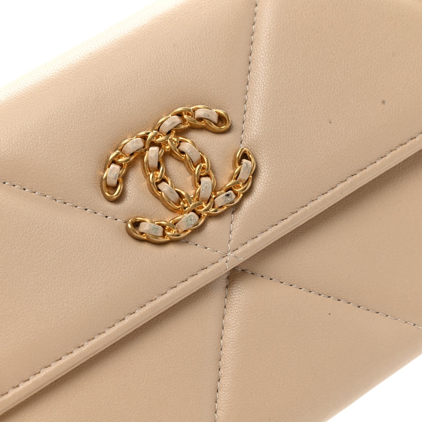 Shiny Goatskin Quilted Chanel 19 Flap Wallet Beige