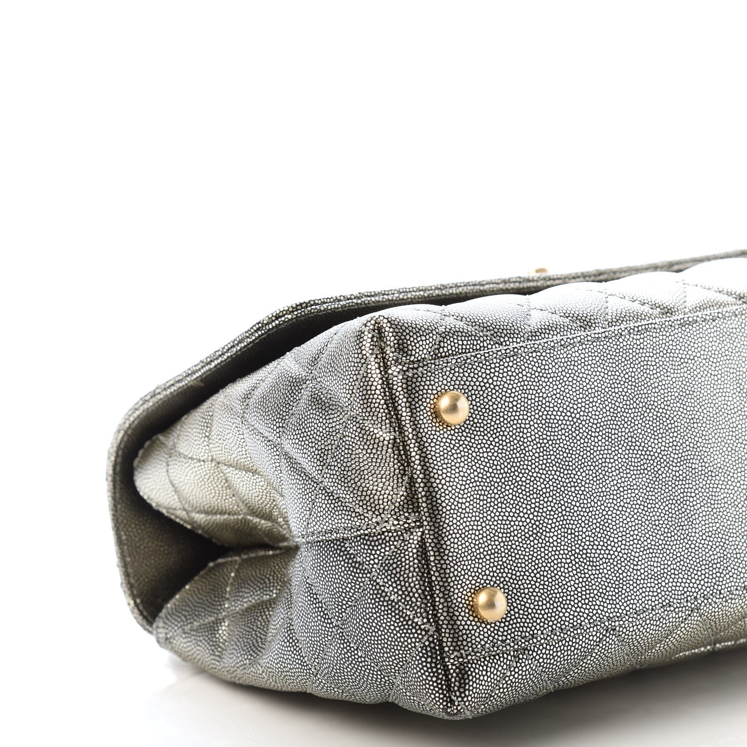 シャネル COCO Chanel Dark Grey Chevron Quilted Caviar Leather Small Coco Handle