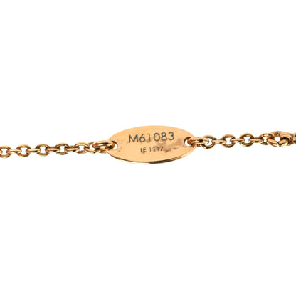 Louis Vuitton Essential V Necklace Gold 4 of 5