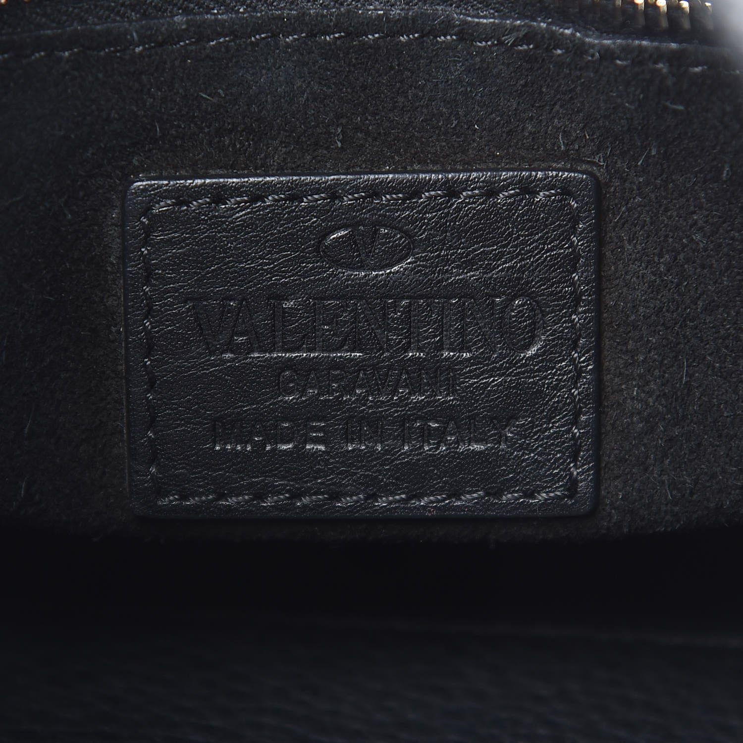 Valentino Garavani Grained Calfskin Rockstud Bucket Bag Black 6 of 9