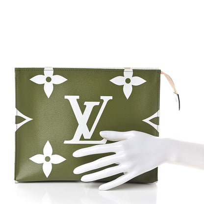 Louis Vuitton Monogram Giant Toiletry Pouch 26 Kaki 2 of 8