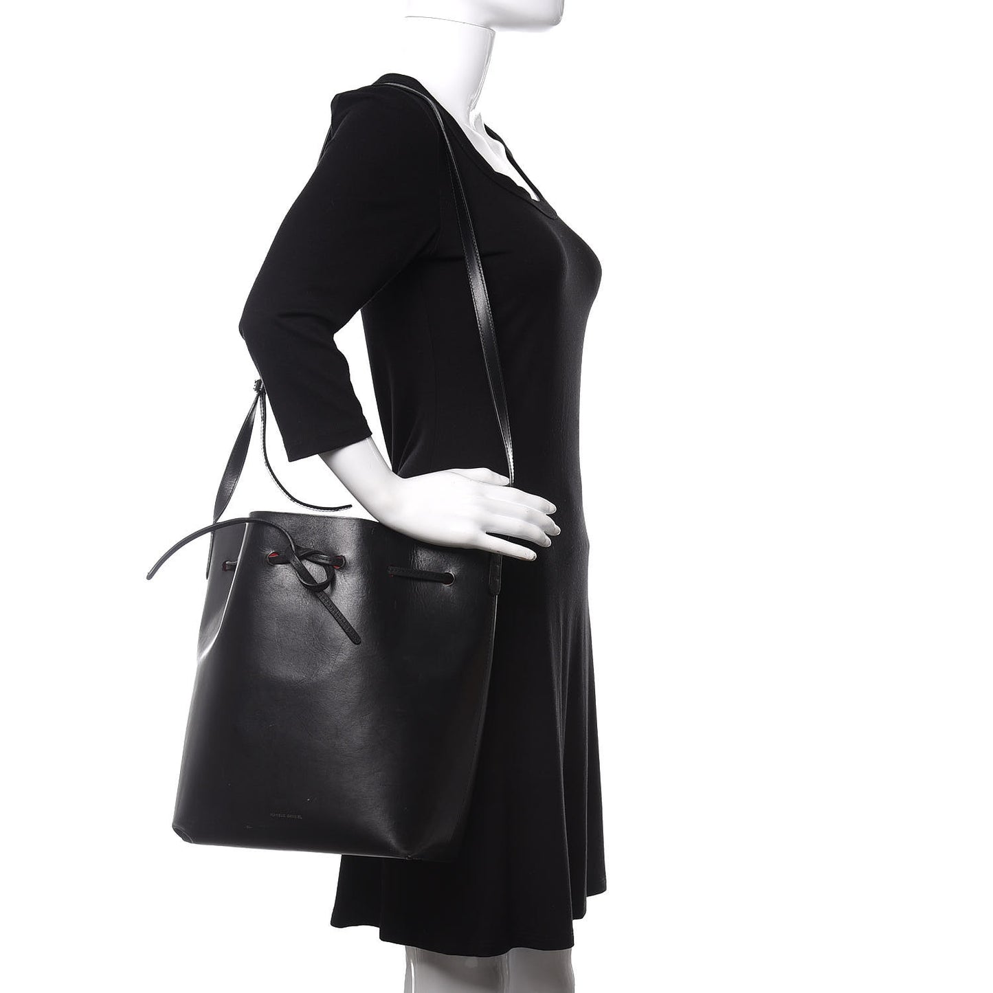 Vegetable Tanned Calfskin Bucket Bag Black Flamma